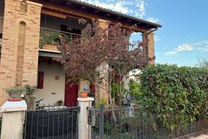 PORZIONE DI BIFAMILIARE A ALTIVOLE