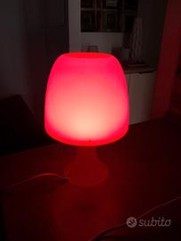 lampada da tavolo rosa fluo 