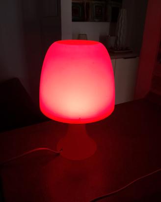 lampada da tavolo rosa fluo 