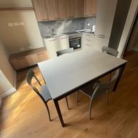 Tavolo allungabile Artic Connubia e 4 sedie Argo