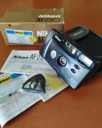 Nikon AF 220