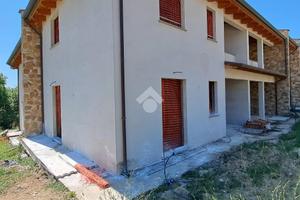 VILLA A SCHIERA A GIANO DELL'UMBRIA