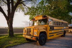 American Schoolbus 9.5 mt camper/glamping viaggio