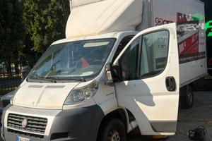 Fiat dicato son sponda motore fuso