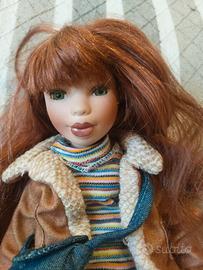 Bambola in porcellana stile hippie