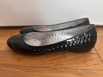 Ballerine Hogan pelle martellata lucida nera