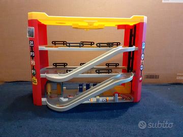 Garage parcheggio per macchinine