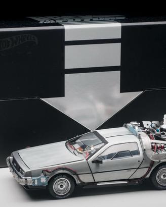 Delorean DMC-12 Back to the Future 1/18 Hotwheels