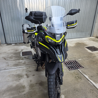 Benelli trk 702 x