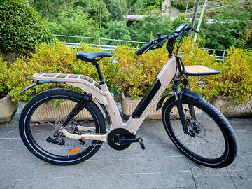 Bicicletta elettrica XP Trek Crossover