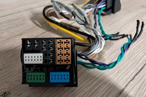 spina quadlock 52pin Vag  stereo 