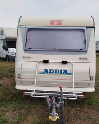 Roulotte Adria 390
