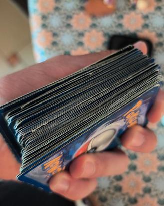 lotto 50 carte Pokémon 