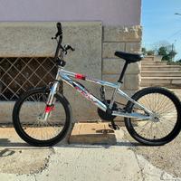 Bicicletta BMX