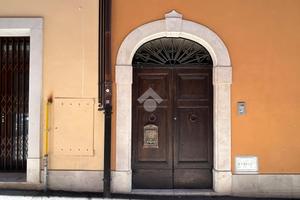 2 LOCALI A L'AQUILA