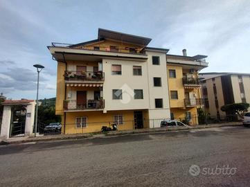 5 LOCALI A CASTROLIBERO