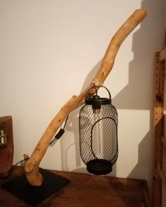 Lampada in legno di ulivo