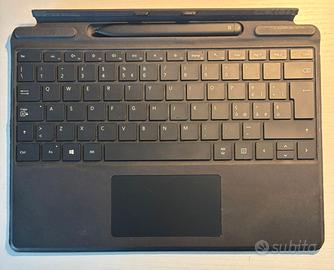 Tastiera surface pro nera con slim pen 2 inclusa