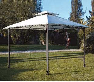 Gazebo in acciaio e poliestere 3mX3m h.2,5 m
