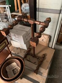 Comodini, tavolino,  calire in rame