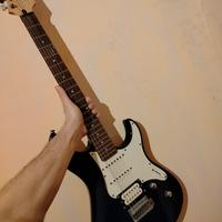 Yamaha 112v + amplificatore Harley Benton 