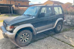 Mitsubishi  Pajero