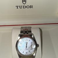 Tudor Prince Date Madreperla