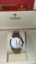 Tudor Prince Date Madreperla