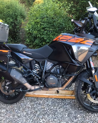 KTM 1290 super adventure incidentata