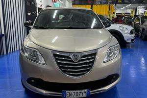 Lancia Ypsilon 1.3 MJT 75 CV Unyca