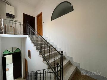 Appartamento 125 mq e accessori - vitulazio