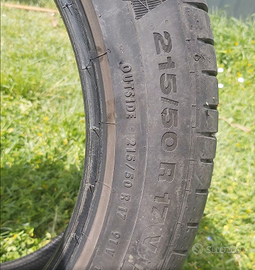 Pneumatico singolo 215/50 r17