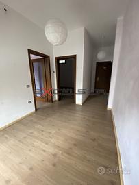 CAVARZERE: ufficio piano terra