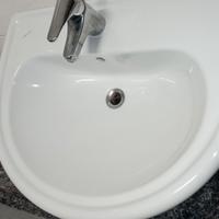 Lavandino bagno Dolomite mod. Clodia sospeso