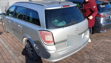 Opel Astra SW gpl