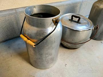 Bidoni per il latte e pentola anni 50
