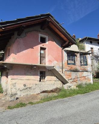 CASA SEMINDIPENDENTE A GIGNOD