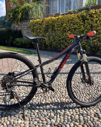 MTB - marca TREK - modello SUPERFLY 26