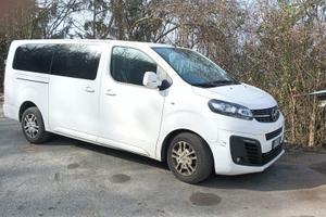 opel zafira life 9 posti