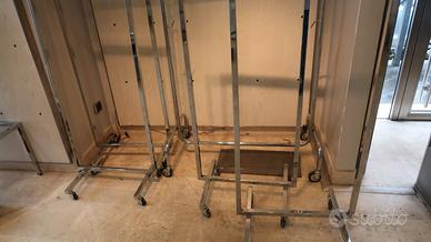 Espositori per abiti , Manichini , e ripiani