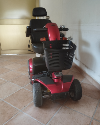 Scooter elettrico per anziani
