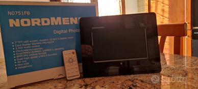 Cornice Digitale Nordmende N0751FB