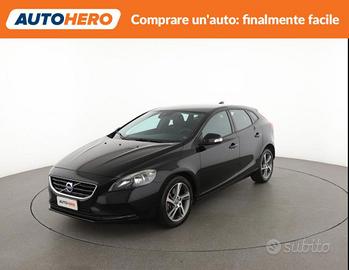 VOLVO V40 LW06379