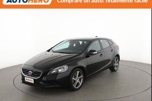 VOLVO V40 LW06379