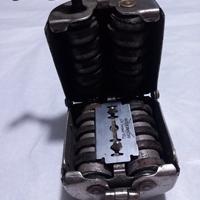 Affila lamette vintage John Watts  London