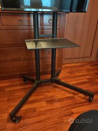 TV LG 32 pollici con portatelevisore con ruote 