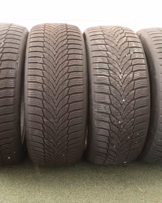 Gomme Nexen winguard sport 2 205 45 17 inverno