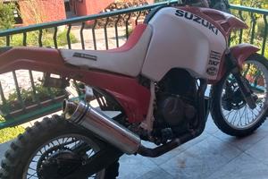 Suzuki big 750
