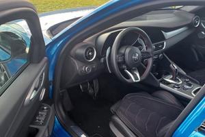 Alfa romeo giulia  competizione Q4 2.2 210 Cv