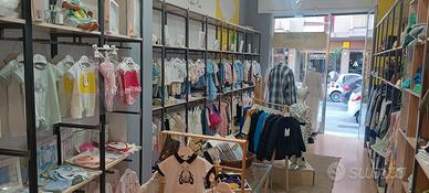 arredo negozio completo 